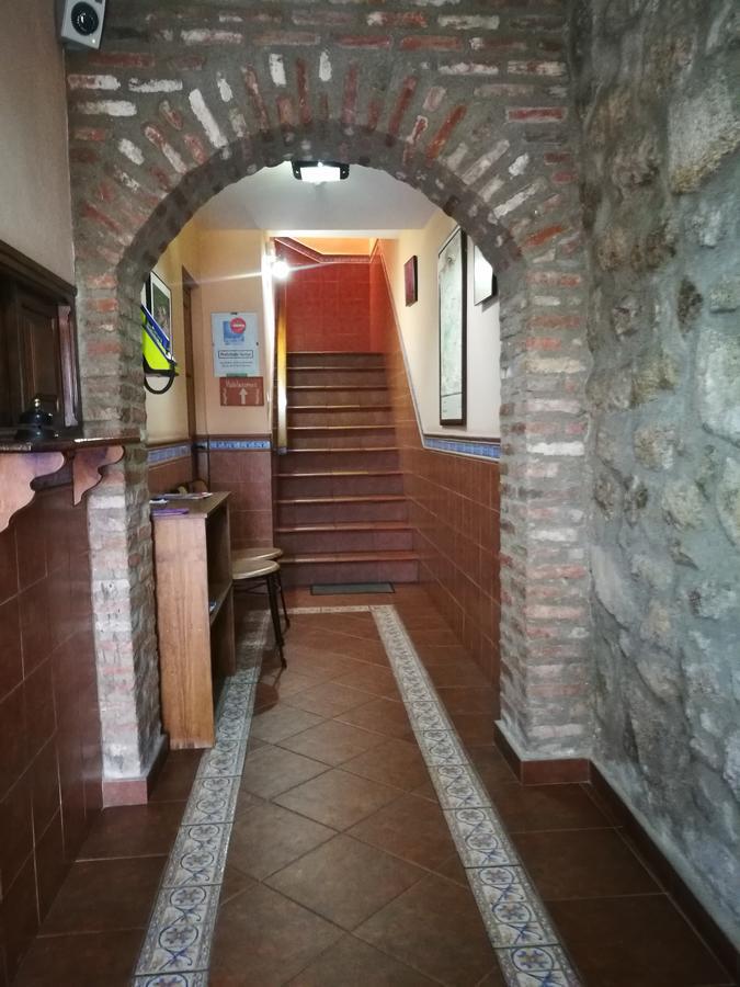 Hostal Hueso Trujillo Exterior photo