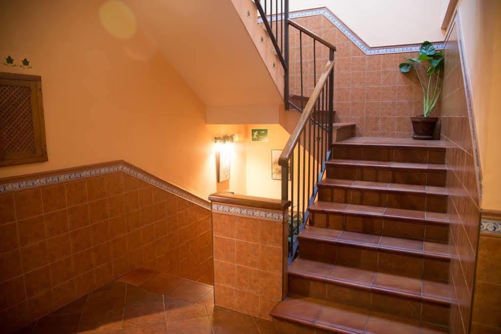 Hostal Hueso Trujillo Exterior photo